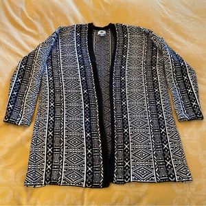 Old Navy Open Front Cardigan - Black and White Geo